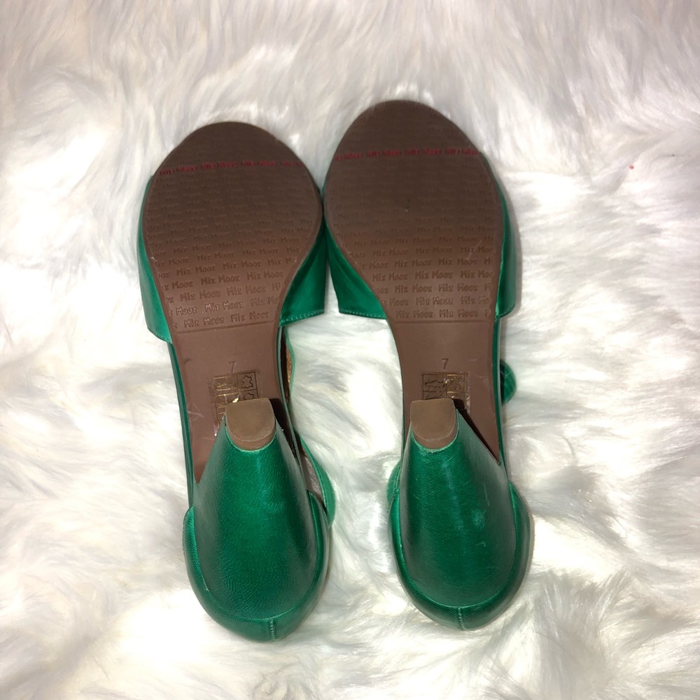 Miz Mooz Peep Toe buckle back heels NIB - Picture 6 of 6